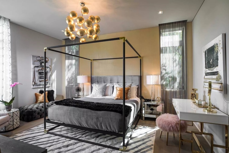 Nội thất phòng ngủ sang trọng với nhiều kết cấu khác nhau của nhà thiết kế Decorilla , Renata P.